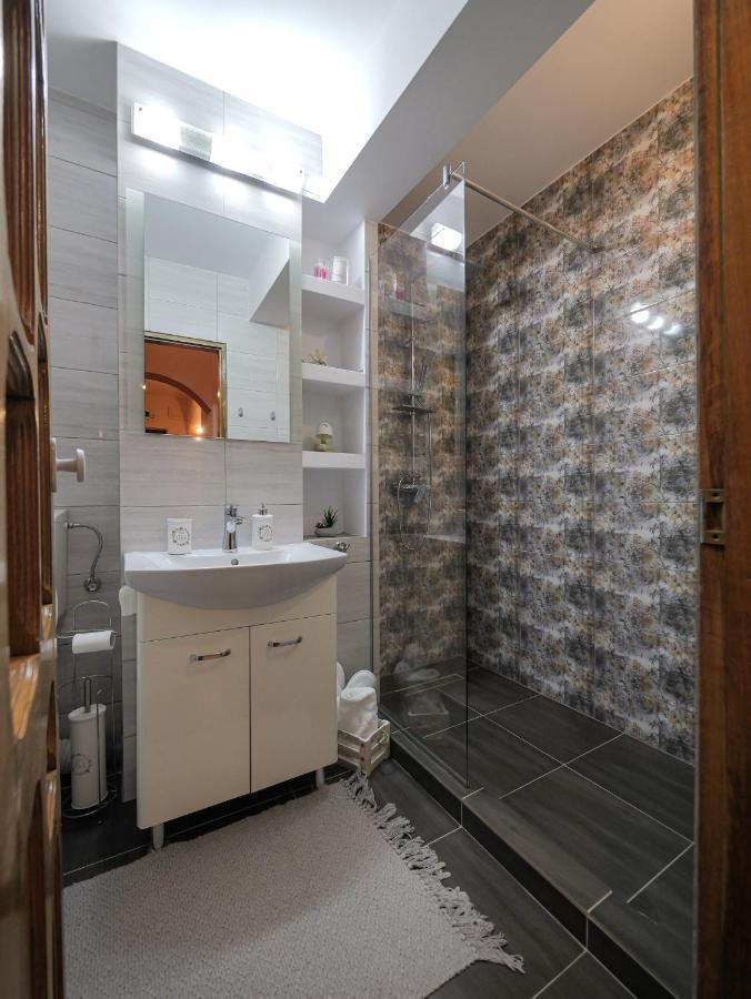 Luxury Ultracentral Куртя-де-Арджеш Экстерьер фото
